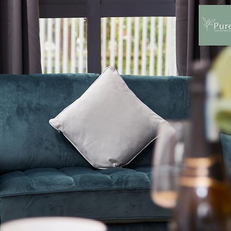Stunning 5 Bed Manchester House With Parking By Purestay Short Lets & Serviced Accommodation Luaran gambar