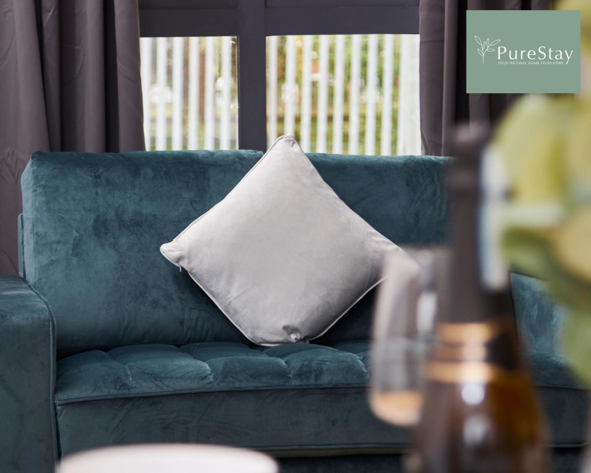 Stunning 5 Bed Manchester House With Parking By Purestay Short Lets & Serviced Accommodation Luaran gambar
