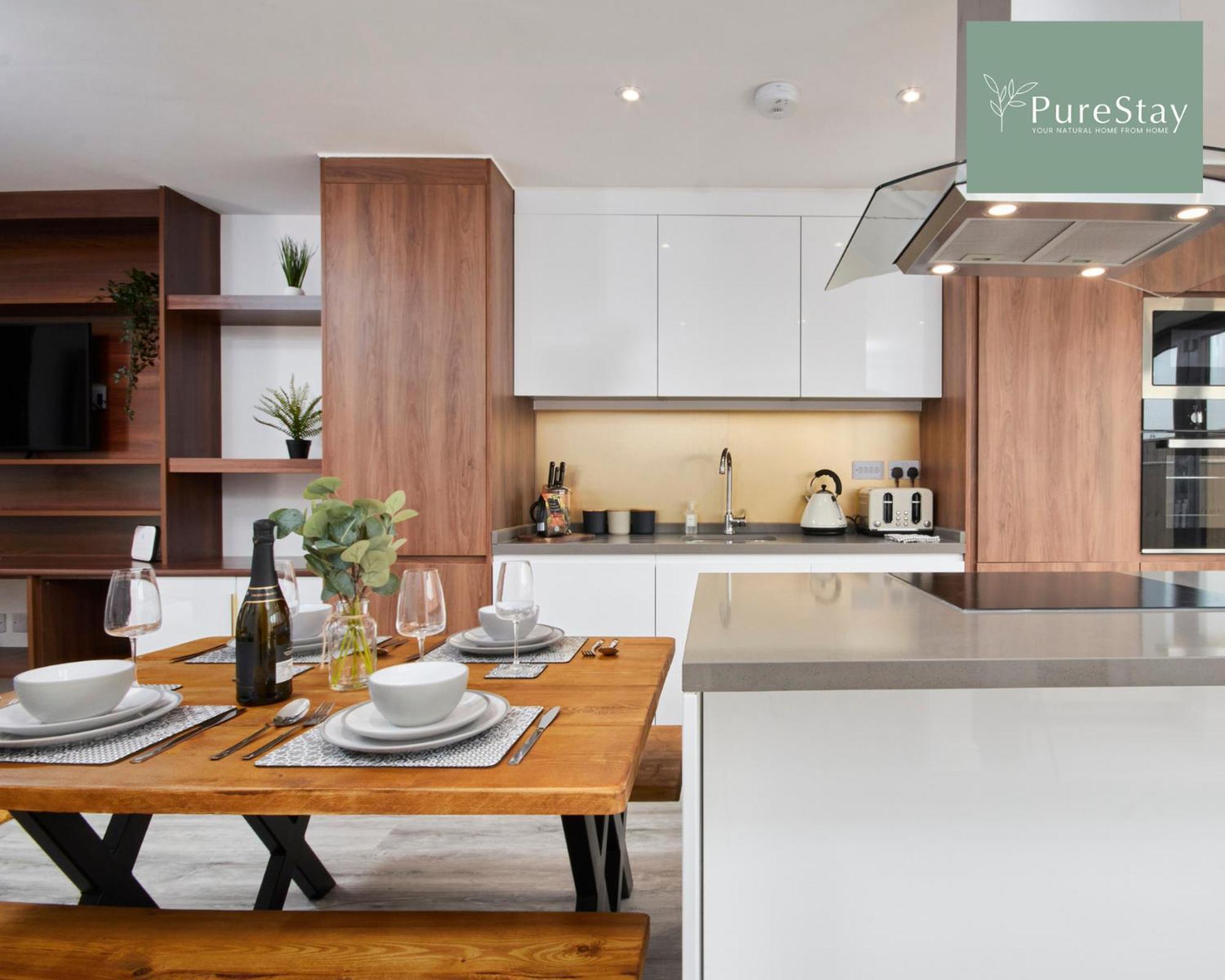 Stunning 5 Bed Manchester House With Parking By Purestay Short Lets & Serviced Accommodation Luaran gambar