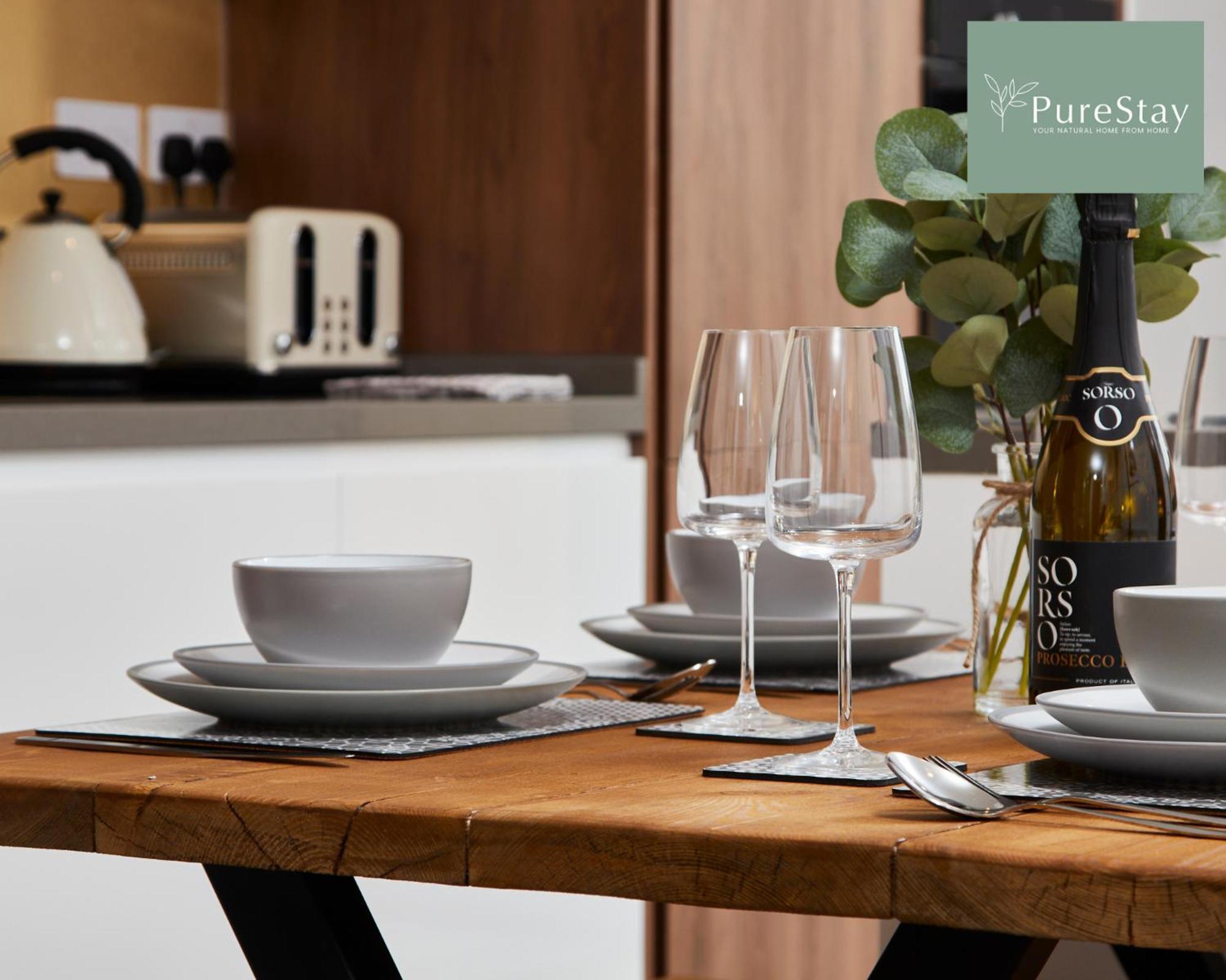 Stunning 5 Bed Manchester House With Parking By Purestay Short Lets & Serviced Accommodation Luaran gambar