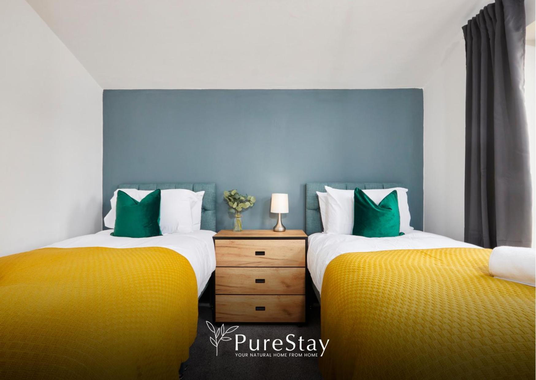 Stunning 5 Bed Manchester House With Parking By Purestay Short Lets & Serviced Accommodation Luaran gambar